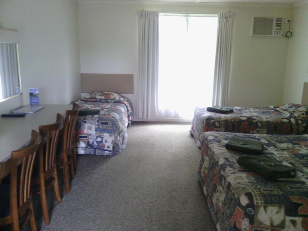 Snowy River Lodge Motel Orbost Chambre photo
